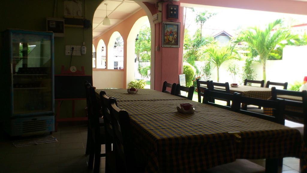 Ocean View Tourist Guest House At Negombo Beach Near The Airport Exteriör bild