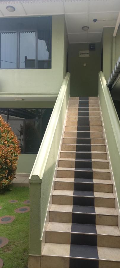 Ocean View Tourist Guest House At Negombo Beach Near The Airport Exteriör bild