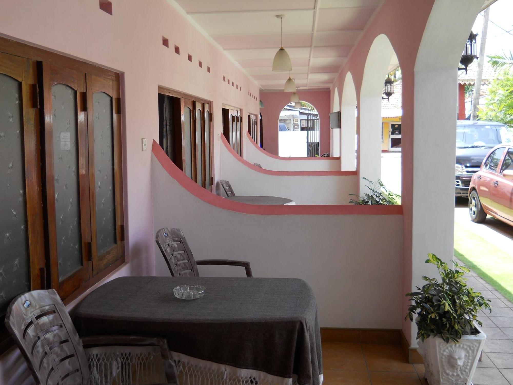Ocean View Tourist Guest House At Negombo Beach Near The Airport Exteriör bild
