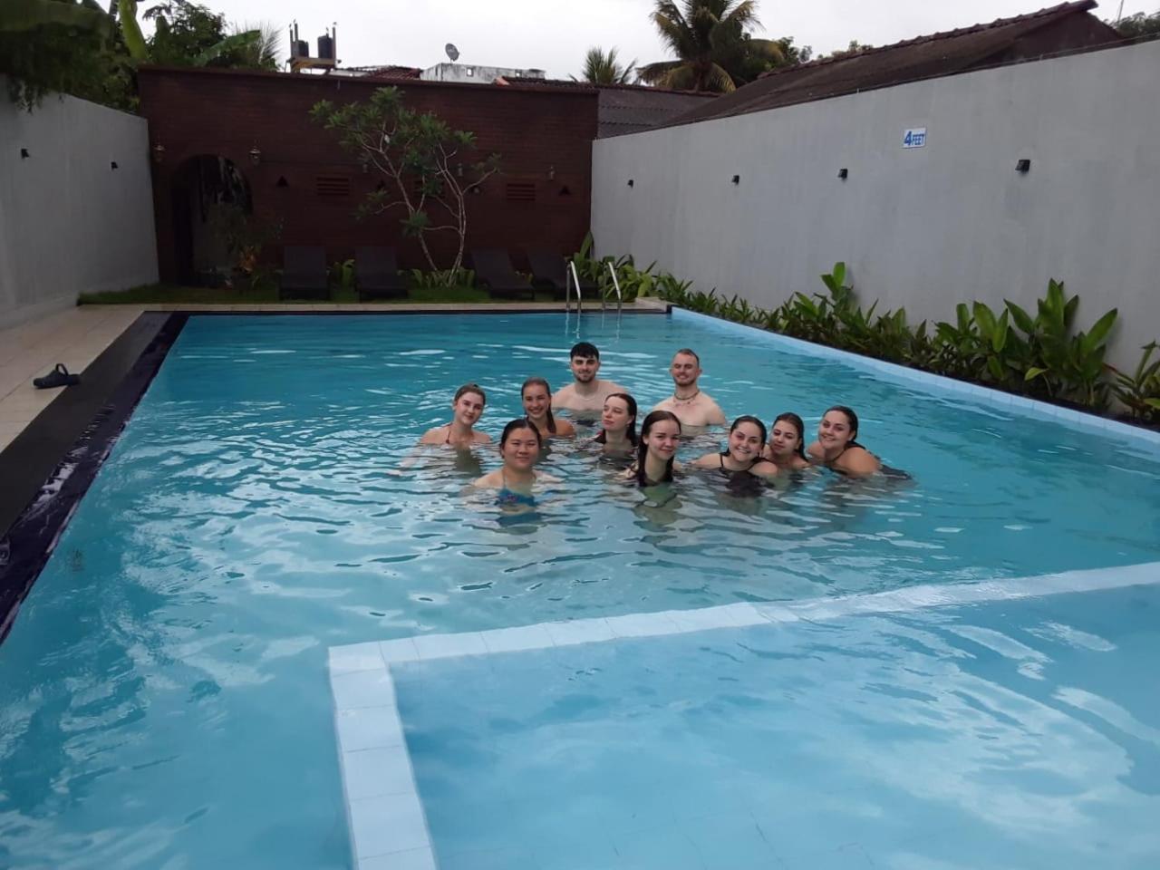 Ocean View Tourist Guest House At Negombo Beach Near The Airport Exteriör bild