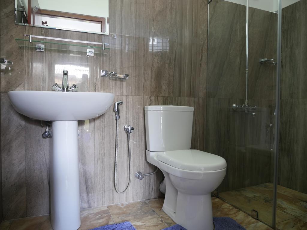 Ocean View Tourist Guest House At Negombo Beach Near The Airport Exteriör bild