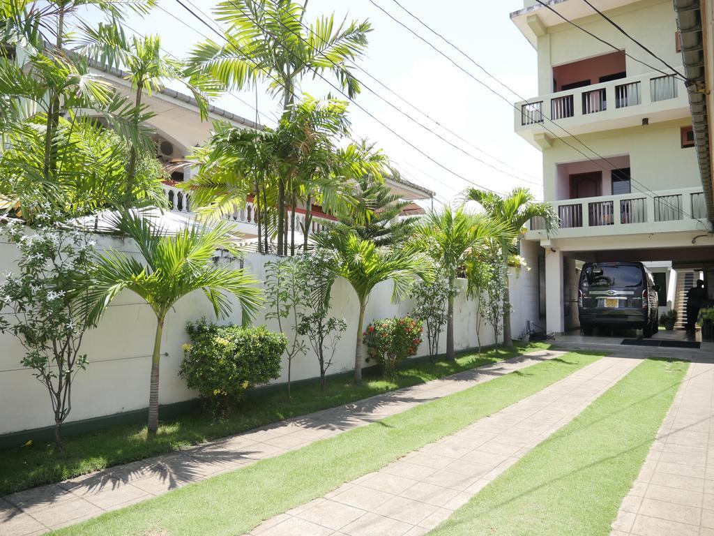 Ocean View Tourist Guest House At Negombo Beach Near The Airport Exteriör bild