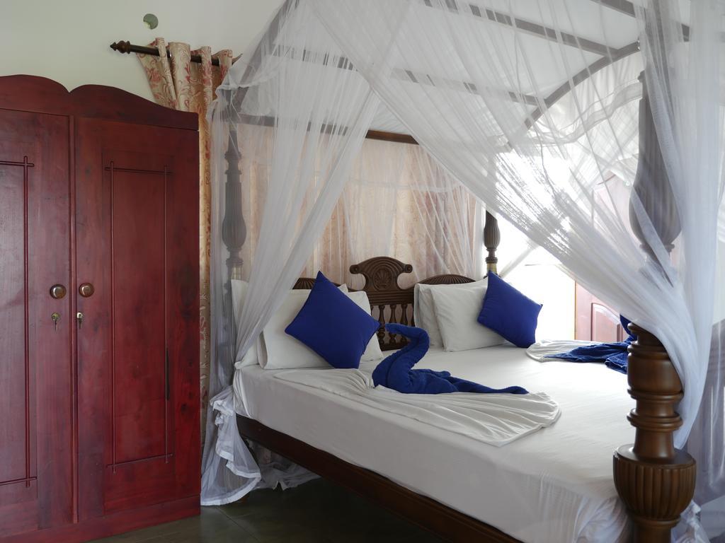 Ocean View Tourist Guest House At Negombo Beach Near The Airport Exteriör bild